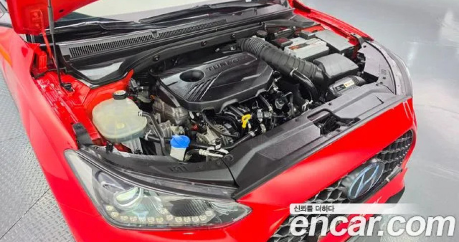 Hyundai Veloster 