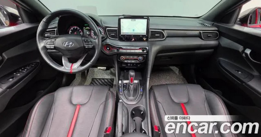 Hyundai Veloster 