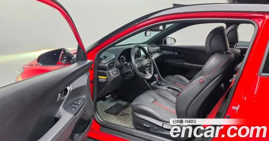 Hyundai Veloster 