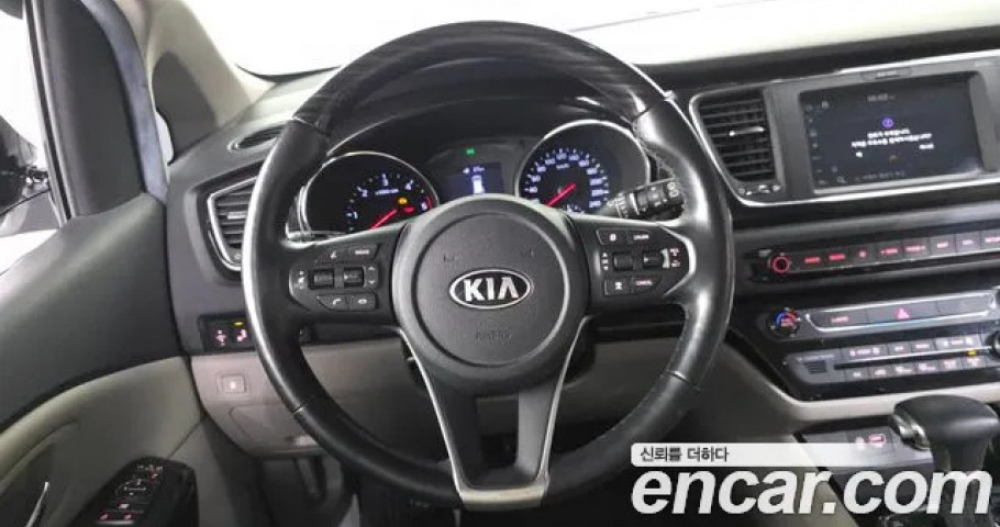 Kia Carnival 