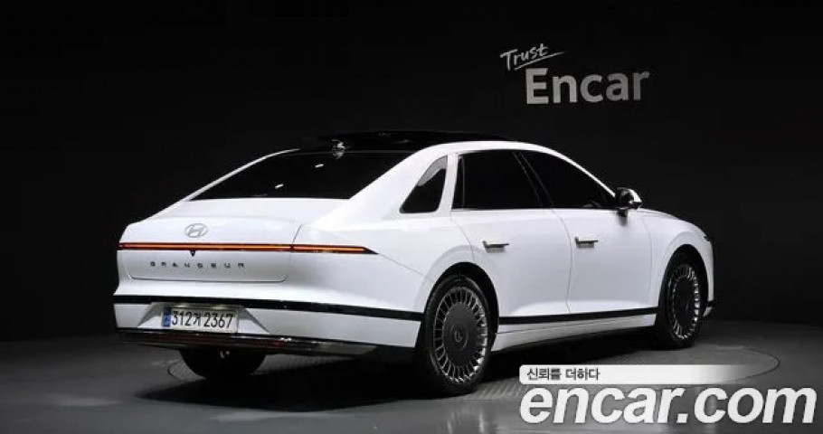 Hyundai Grandeur 