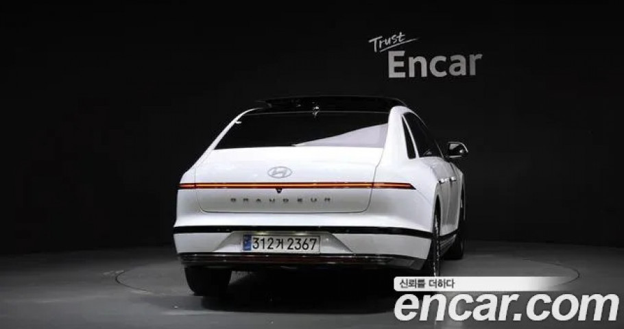 Hyundai Grandeur 
