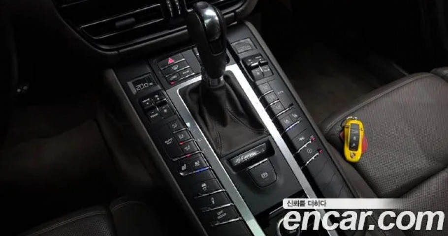 Porsche Macan 