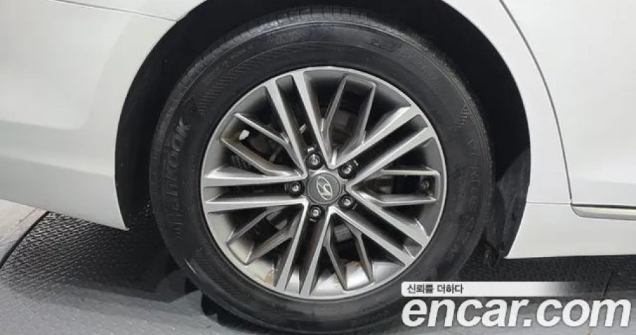 Hyundai Grandeur 