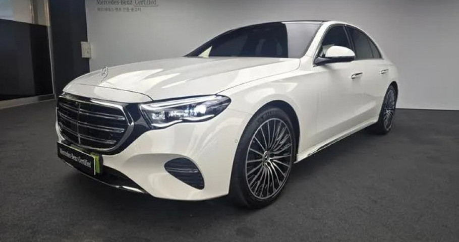 Mercedes-Benz E-Class 