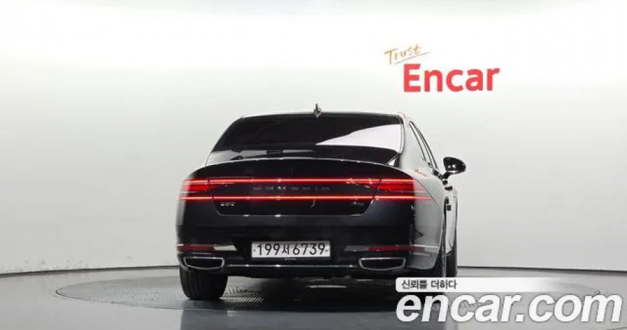 Genesis G90 