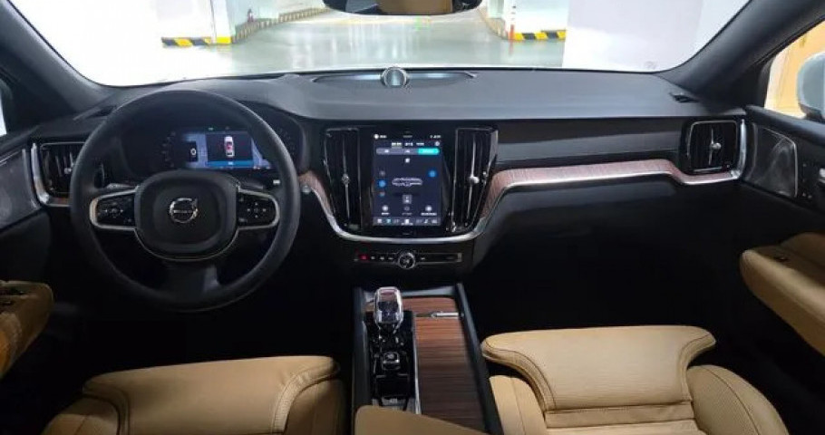 Volvo V60 