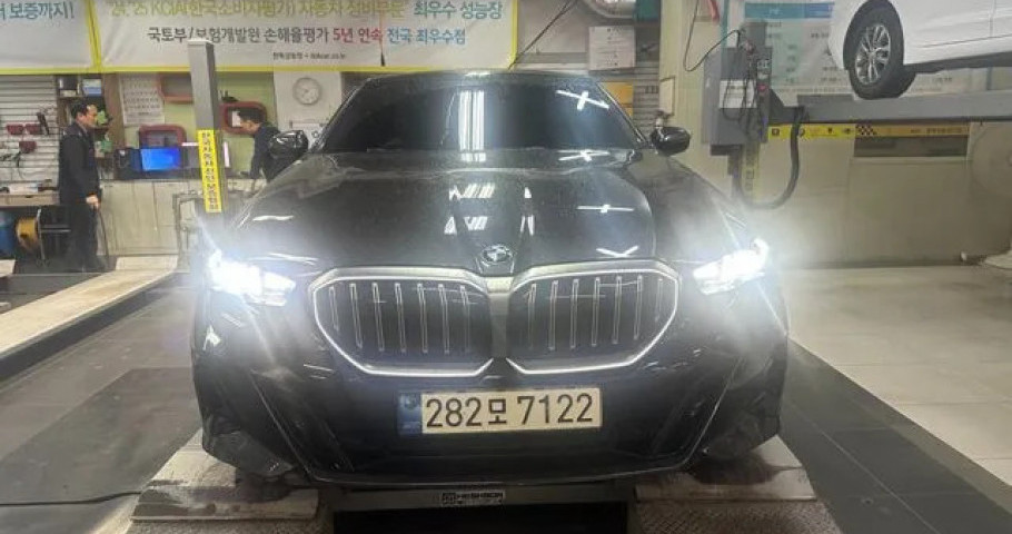 Bmw 5-Series 