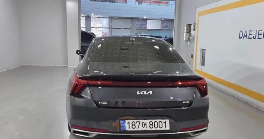 Kia K8 