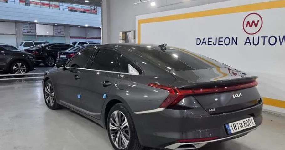 Kia K8 