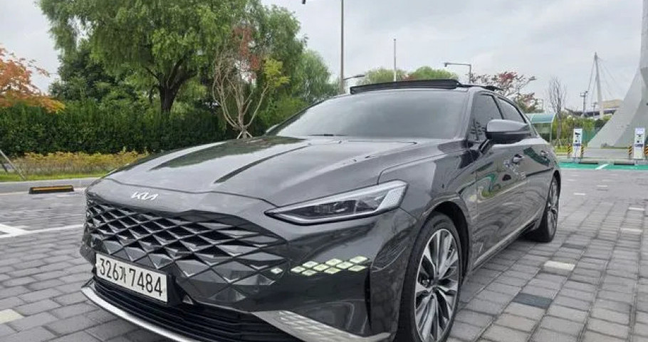 Kia K8 