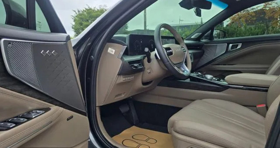 Kia K8 