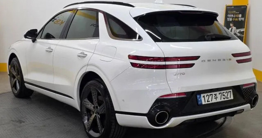 Genesis Gv70 