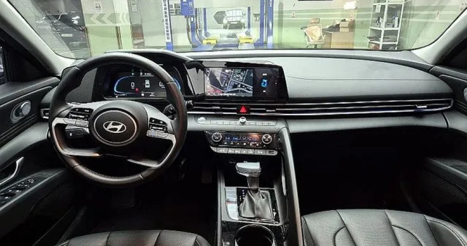 Hyundai Avante (Elantra) 
