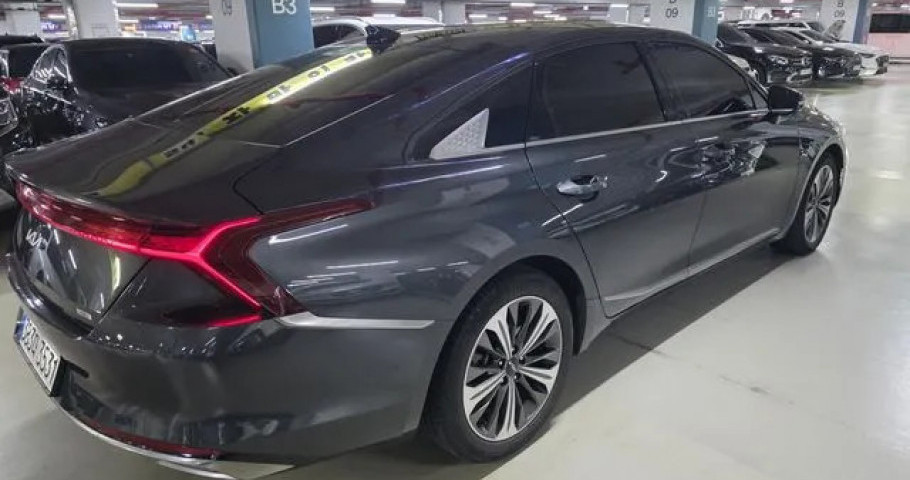 Kia K8 