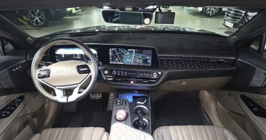 Kia K8 