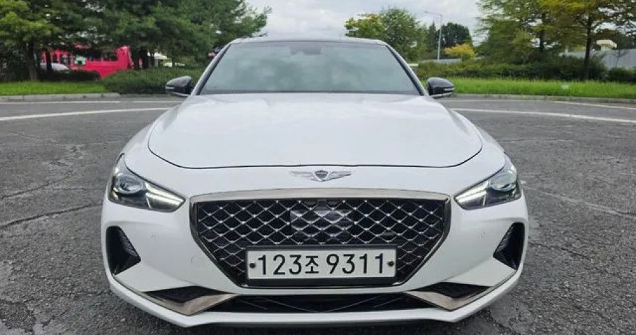 Genesis G70 