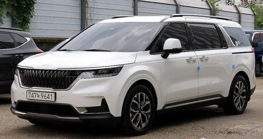Kia Carnival 