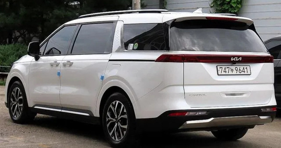 Kia Carnival 