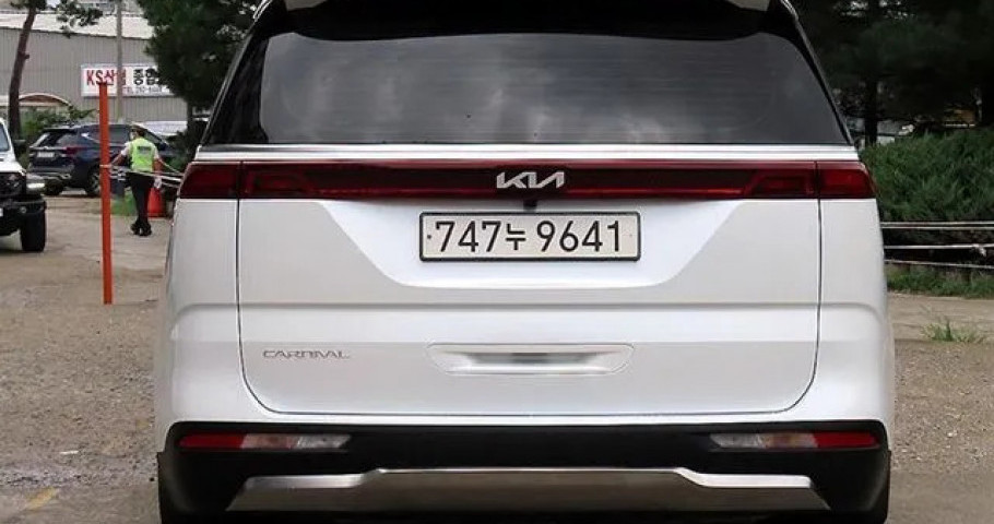 Kia Carnival 