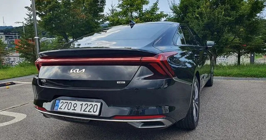 Kia K8 