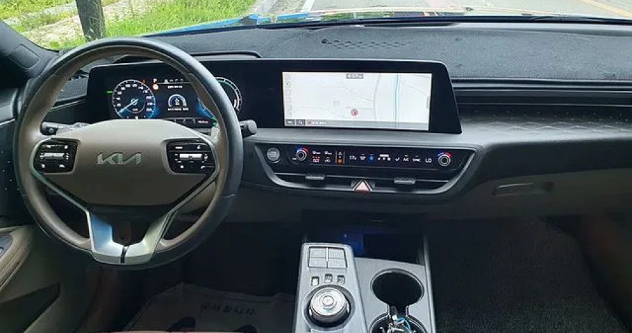 Kia K8 