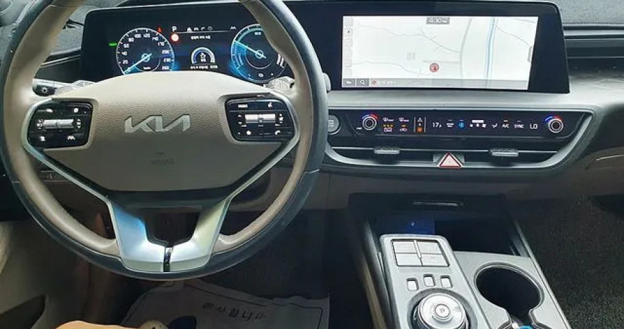 Kia K8 