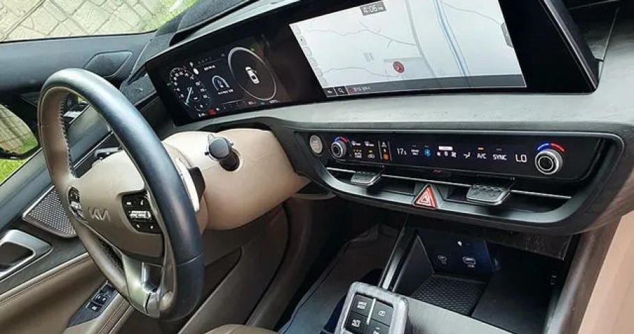 Kia K8 