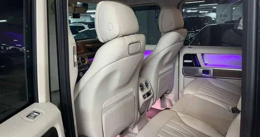Mercedes-Benz G-Class 