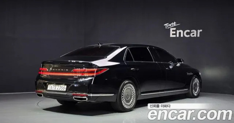 Genesis G90 