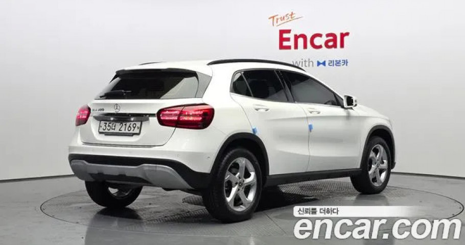 Mercedes-Benz Gla-Class 
