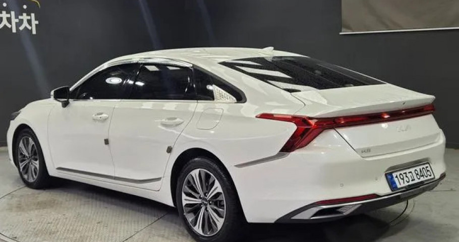 Kia K8 