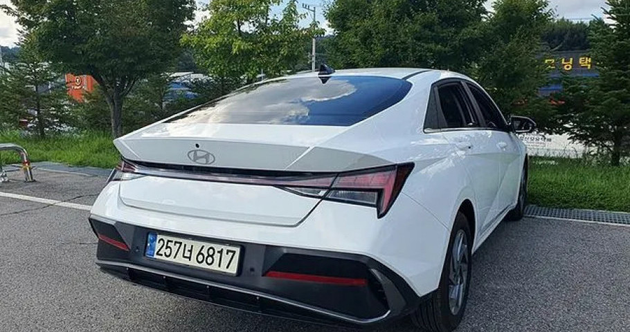 Hyundai Avante (Elantra) 