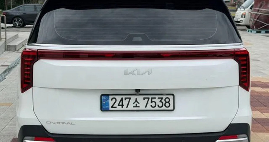 Kia Carnival 