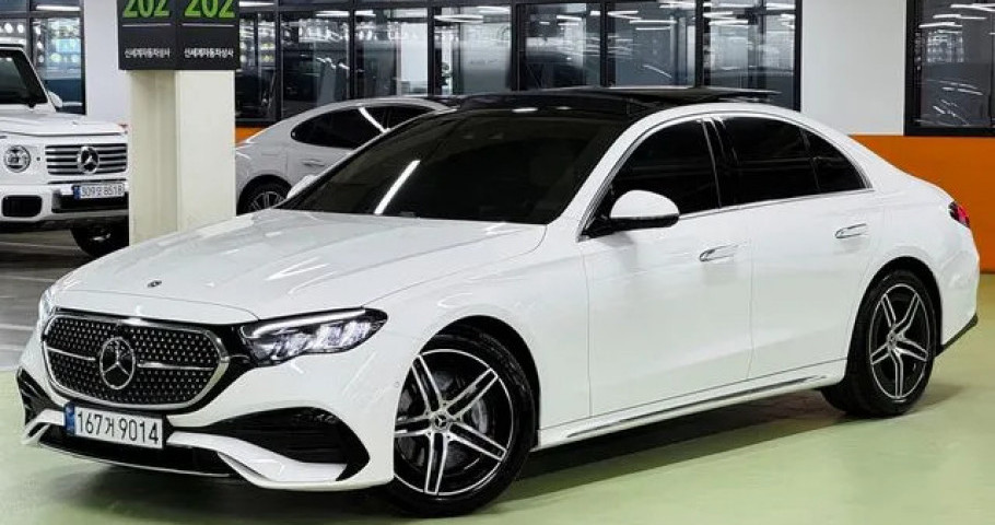 Mercedes-Benz E-Class 