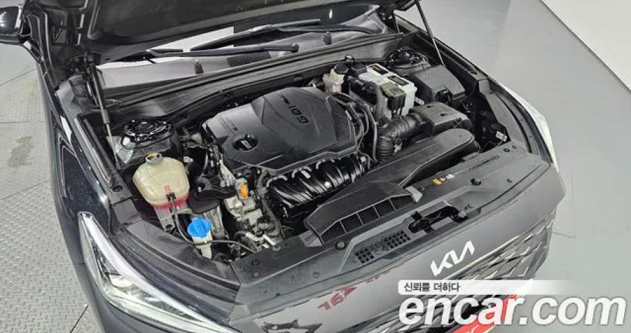 Kia K8 