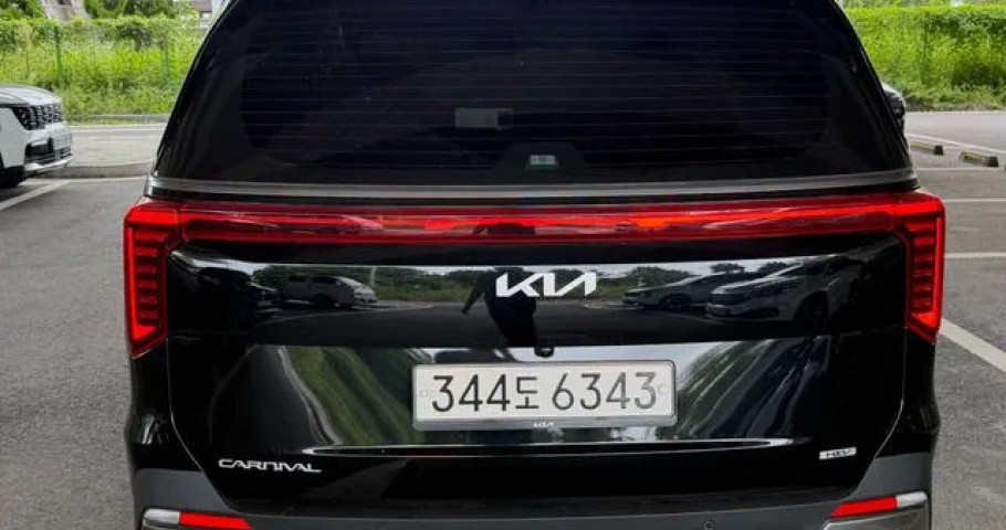 Kia Carnival 