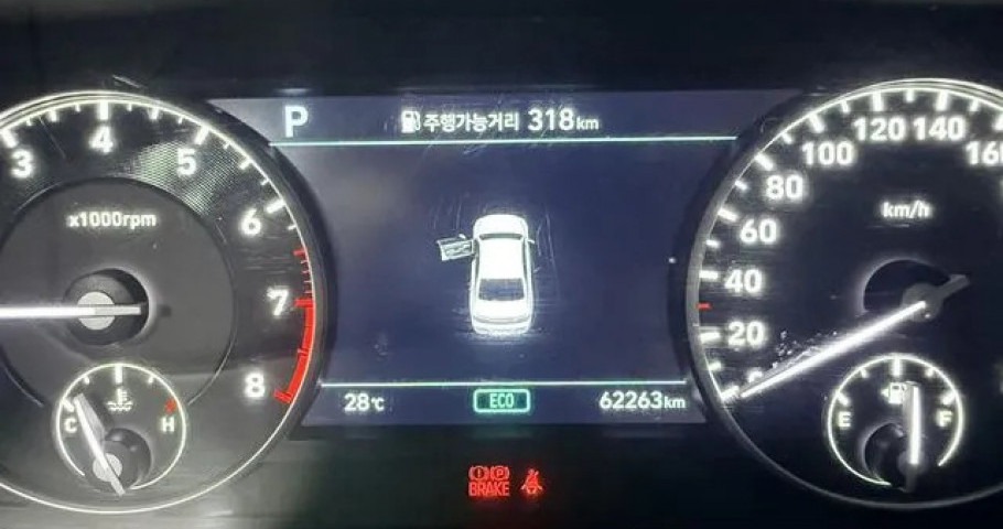Genesis G90 