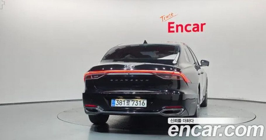 Hyundai Grandeur 