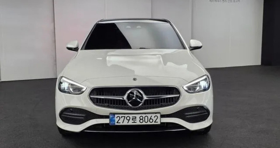 Mercedes-Benz C-Class 
