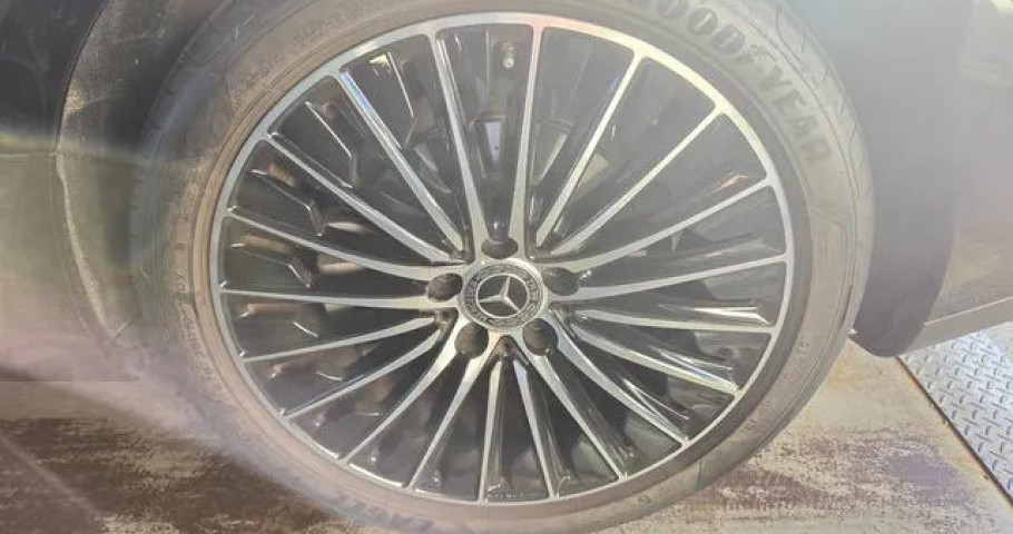 Mercedes-Benz Cle-Class 
