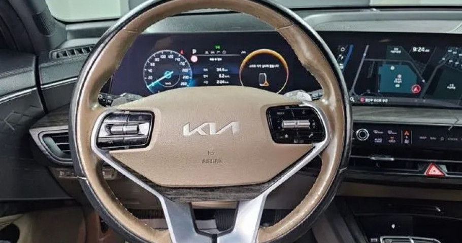 Kia K8 