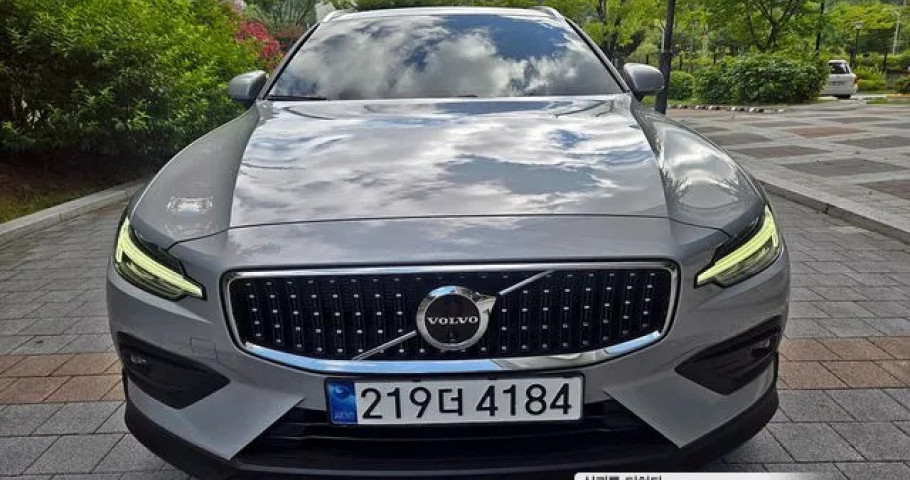 Volvo V60 