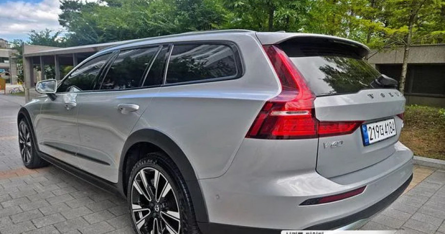 Volvo V60 