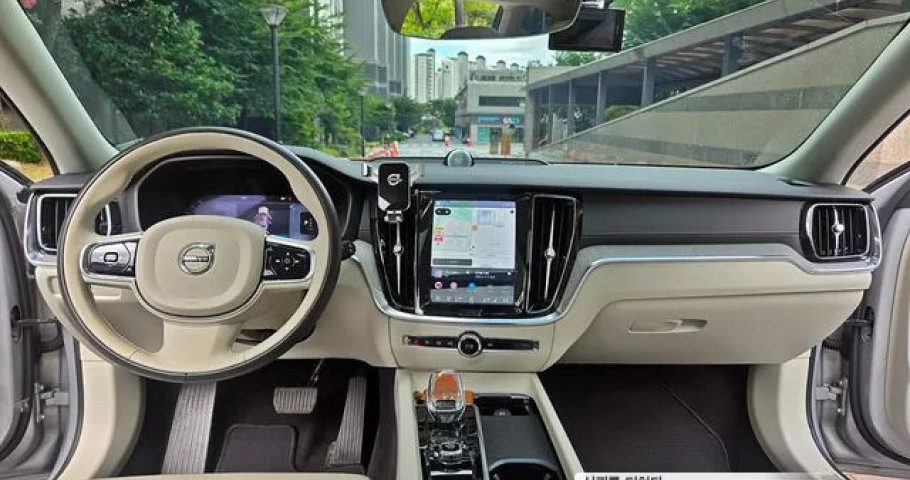 Volvo V60 