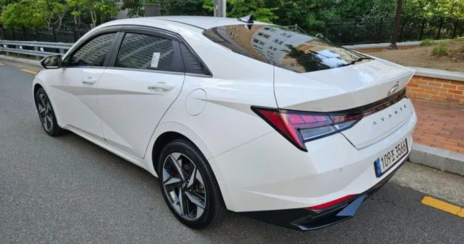 Hyundai Avante (Elantra) 