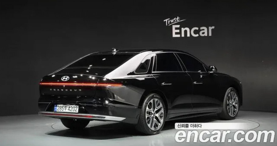 Hyundai Grandeur 