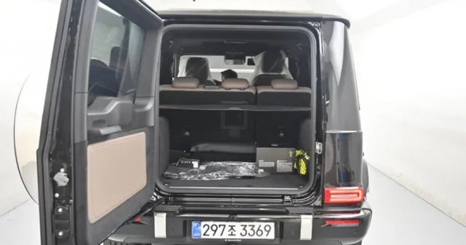 Mercedes-Benz G-Class 