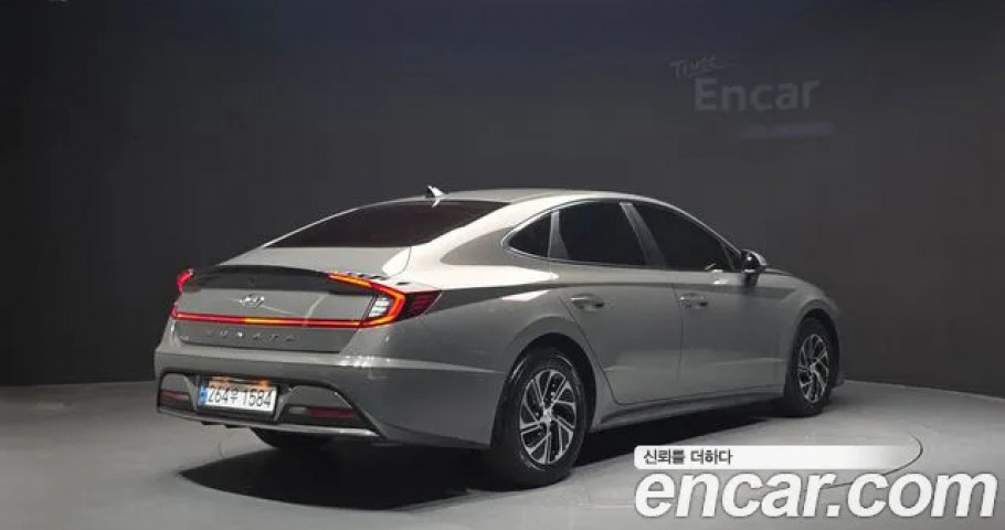 Hyundai Sonata 