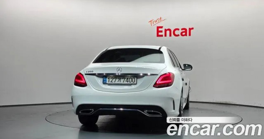 Mercedes-Benz C-Class 